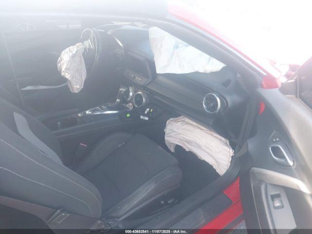 Chevrolet Camaro 1lt Image 2