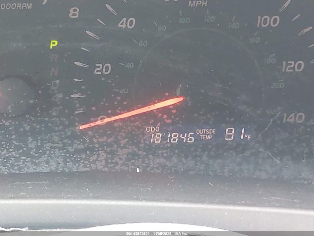 Toyota Camry Le Image 14