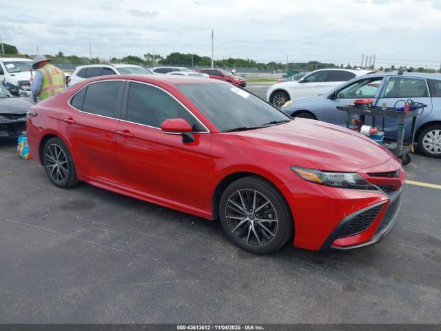  Salvage Toyota Camry