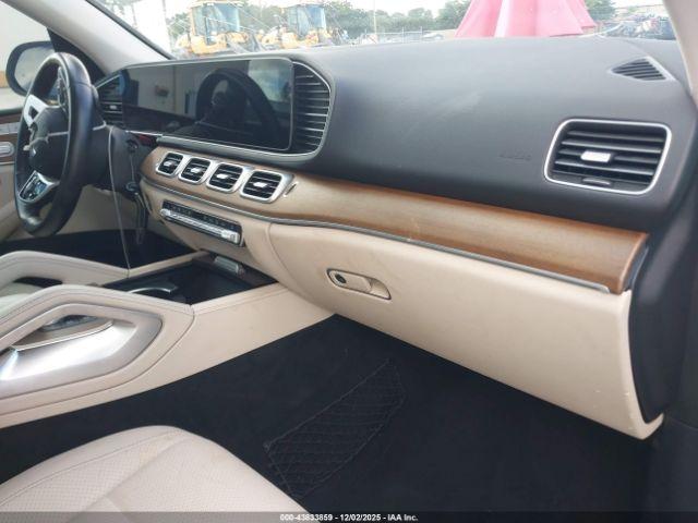 Mercedes-Benz GLE Image 14