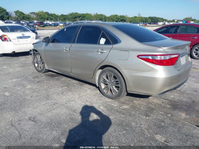 Toyota Camry Se Image 13