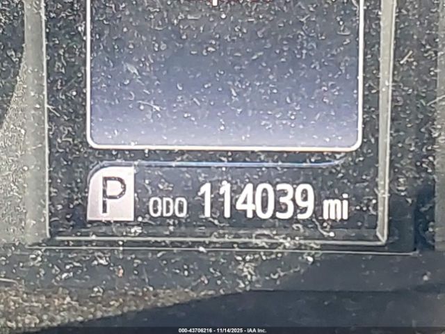 Toyota Camry Se Image 15