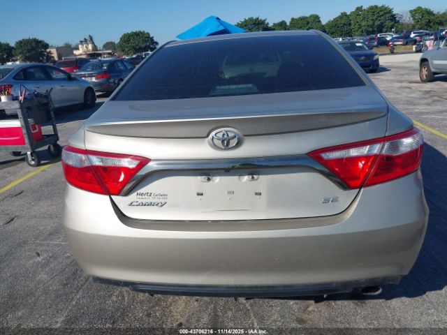 Toyota Camry Se Image 14