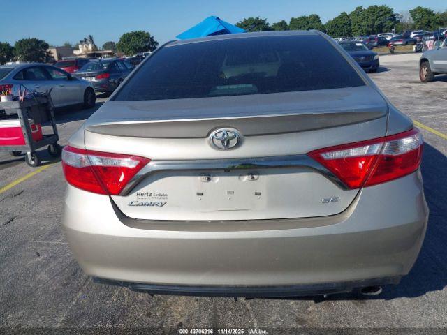 Toyota Camry Se Image 14