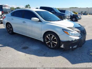  Salvage Nissan Altima