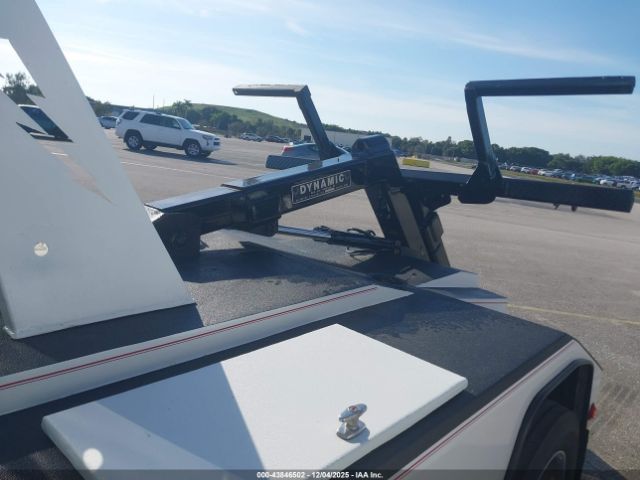 Ford F-550 Xl Image 10