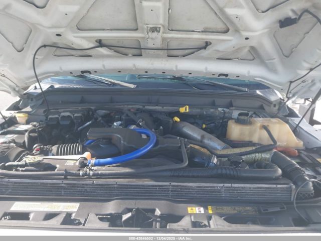 Ford F-550 Xl Image 11