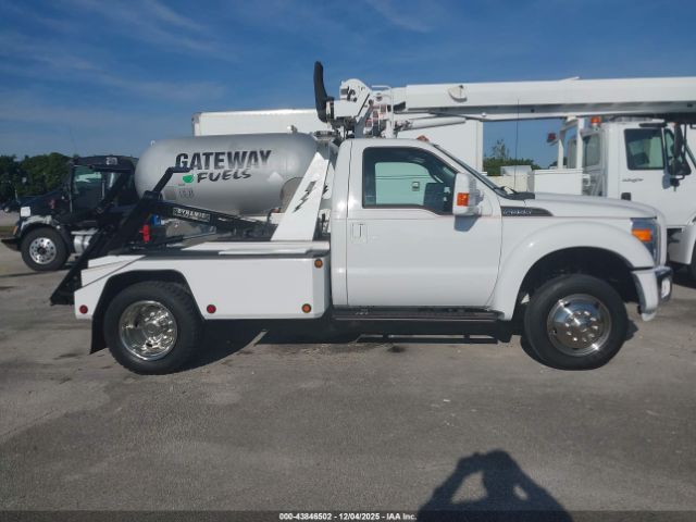 Ford F-550 Xl Image 13
