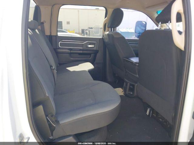 Ram 2500 Big Horn  4x4 6'4 Box Image 5