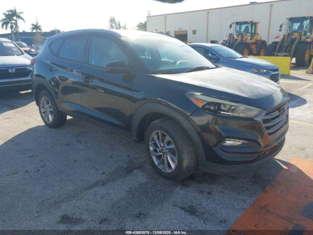  Salvage Hyundai TUCSON