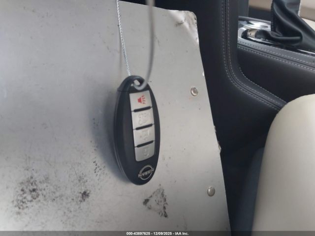 Nissan Armada Sv 2wd Image 9