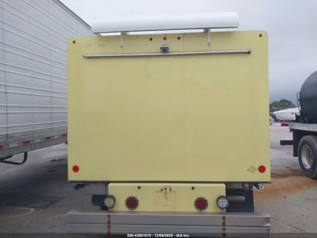 Ford E-450 Image 13