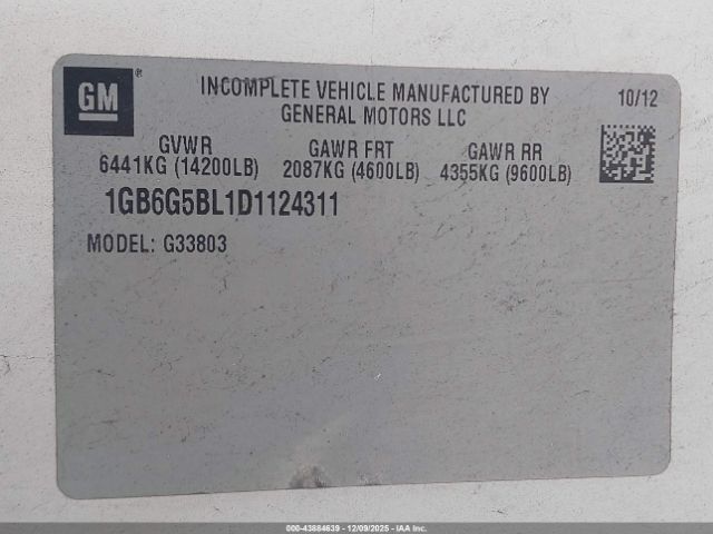 Chevrolet Express 4500 Diesel Image 13