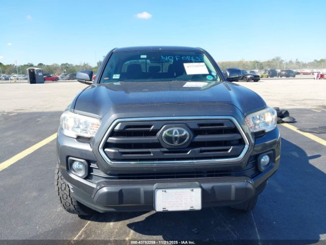 Toyota Tacoma Sr5 V6 Image 14
