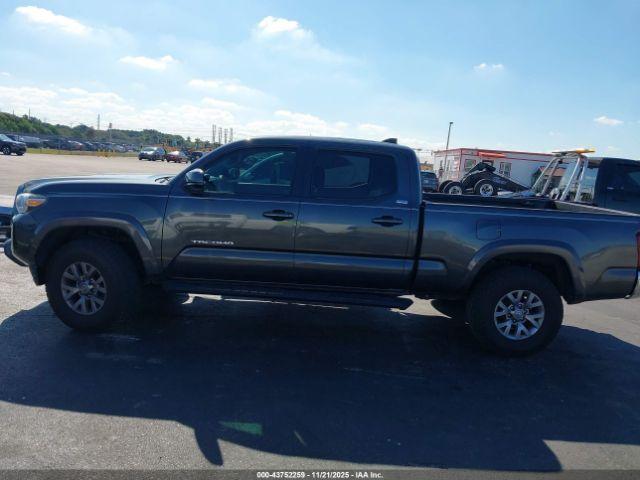 Toyota Tacoma Sr5 V6 Image 4