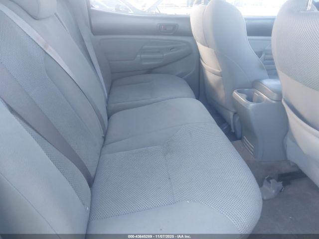 Toyota Tacoma Base V6 Image 2