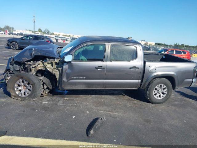 Toyota Tacoma Sr5 V6 Image 10