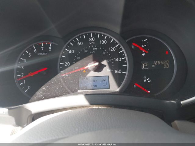 Nissan Quest Image 6