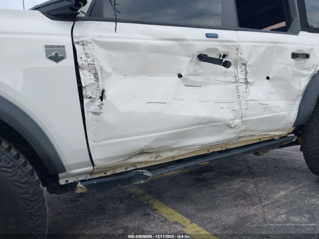 Ford Bronco Black Diamond Image 17