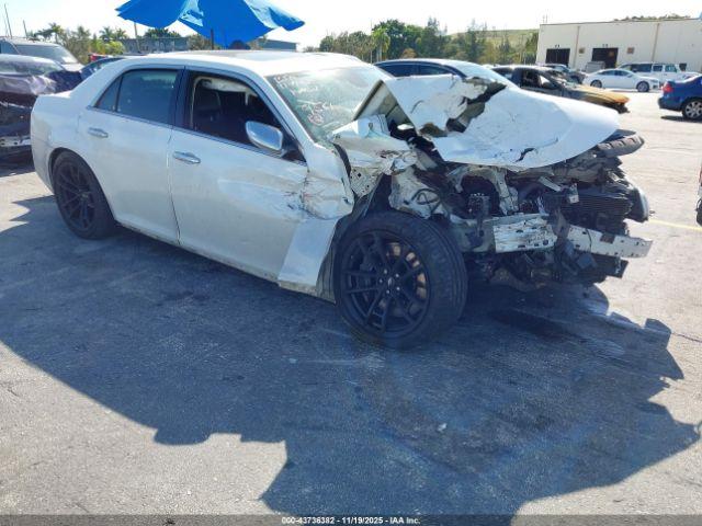  Salvage Chrysler 300c