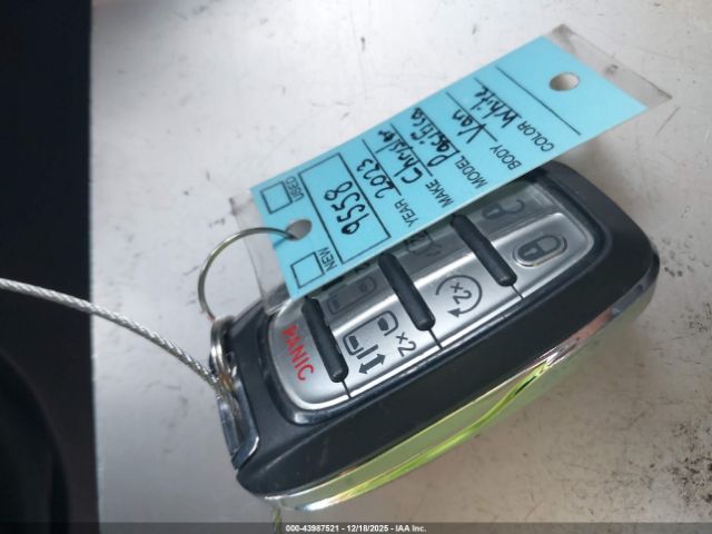 Chrysler Pacifica Touring Image 9