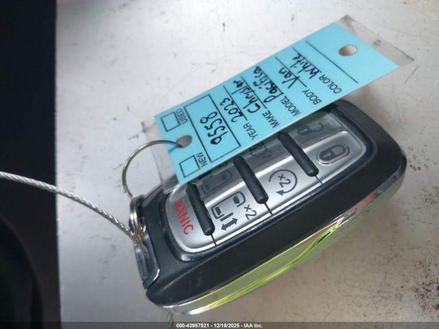 Chrysler Pacifica Touring Image 9