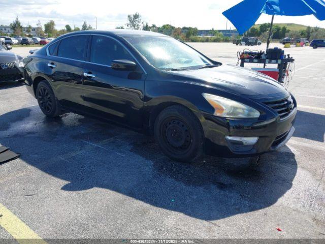  Salvage Nissan Altima