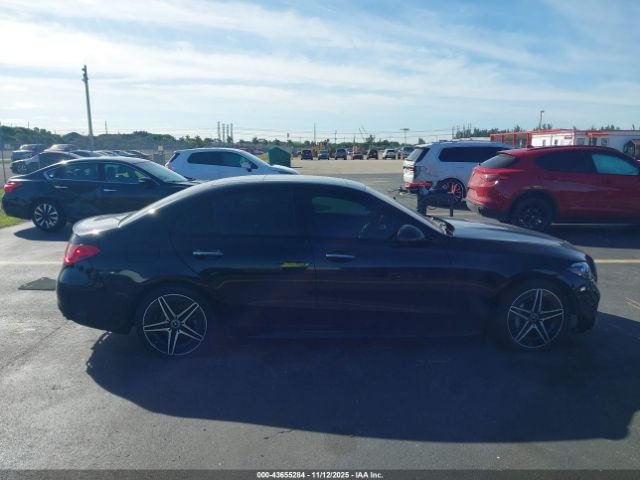 Mercedes-Benz C-Class Image 12