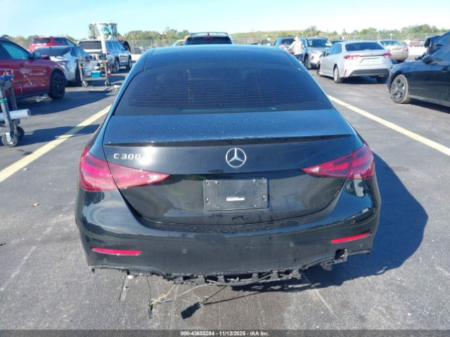 Mercedes-Benz C-Class Image 11