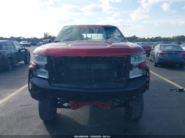 Chevrolet Silverado 1500 4wd  Short Bed Custom Trail Boss Image 2