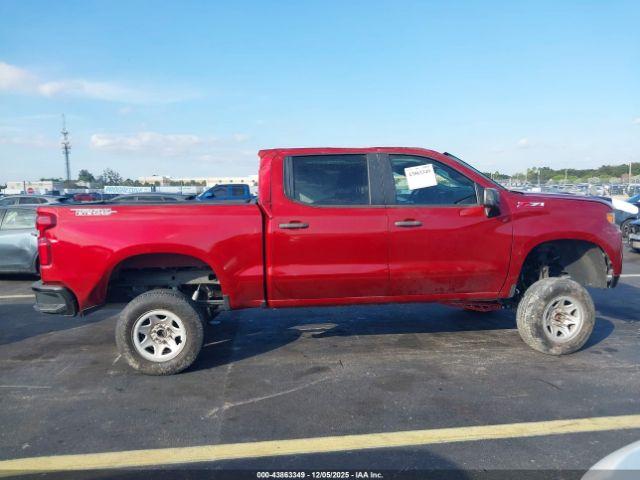 Chevrolet Silverado 1500 4wd  Short Bed Custom Trail Boss Image 6