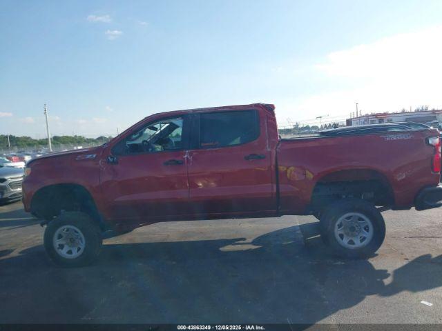 Chevrolet Silverado 1500 4wd  Short Bed Custom Trail Boss Image 9