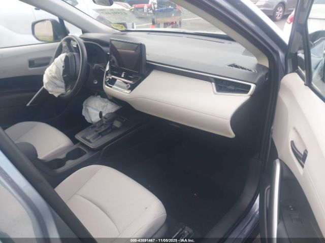 Toyota Corolla L Image 5