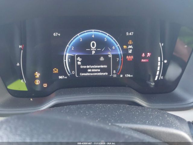 Toyota Corolla L Image 6