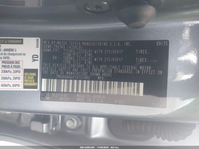 Toyota Corolla L Image 8