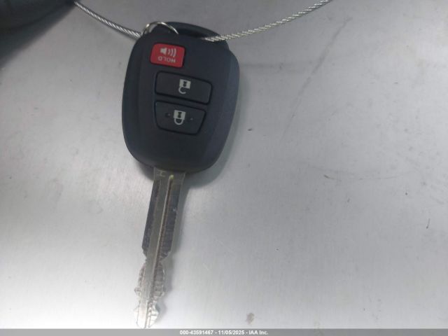 Toyota Corolla L Image 9