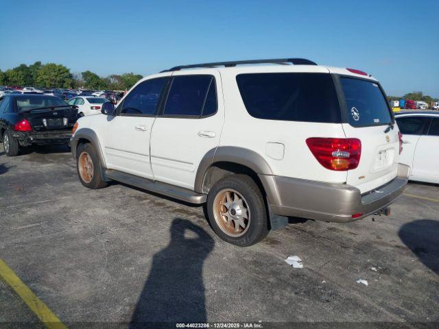 Toyota Sequoia Sr5 V8 Image 8