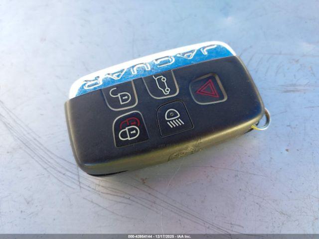 Jaguar F-PACE 35t R-sport Image 9