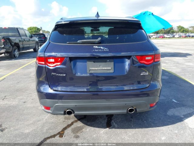 Jaguar F-PACE 35t R-sport Image 11