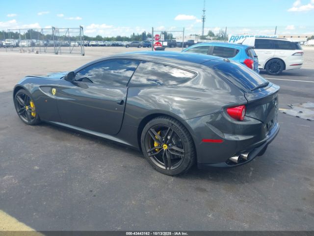 Ferrari FF Image 2
