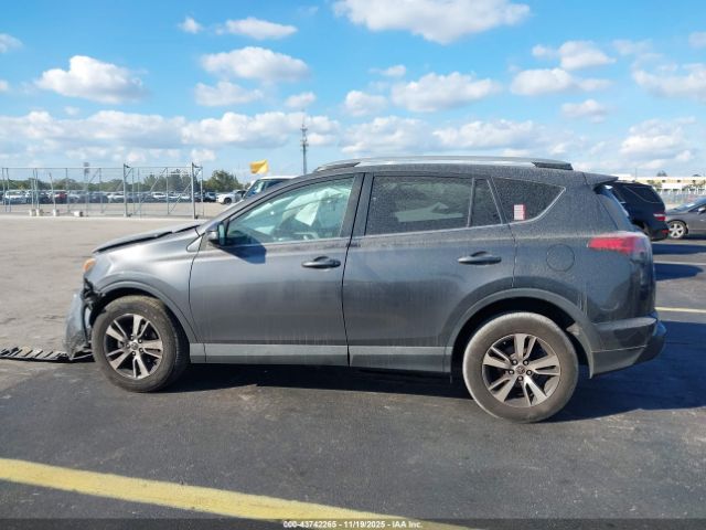 Toyota RAV4 Xle Image 2