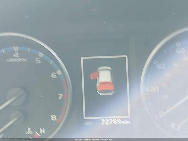 Toyota RAV4 Xle Image 5