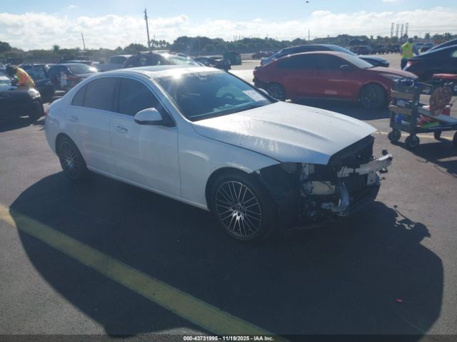 Mercedes-Benz C-Class Image 1