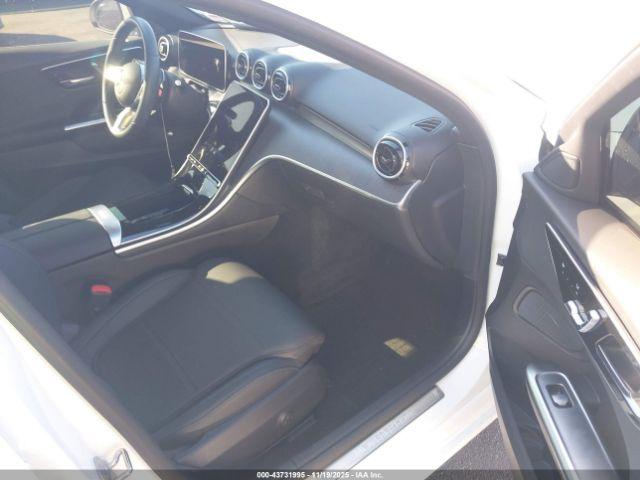 Mercedes-Benz C-Class Image 7