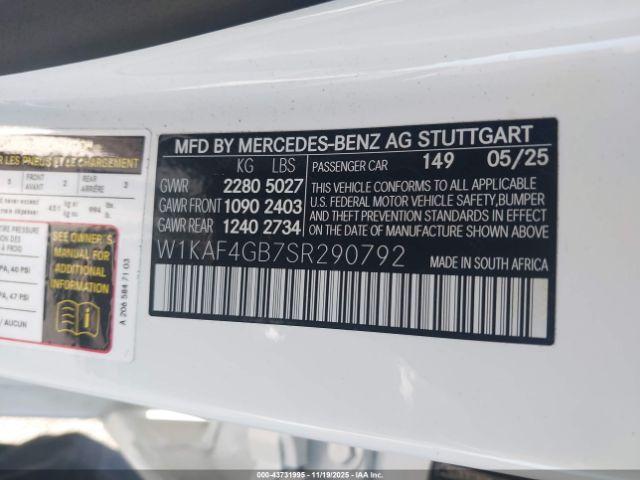 Mercedes-Benz C-Class Image 8