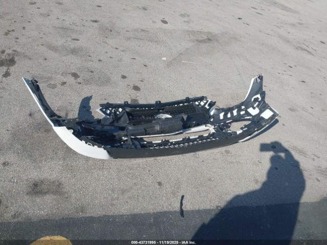 Mercedes-Benz C-Class Image 12