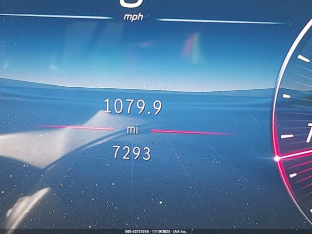 Mercedes-Benz C-Class Image 13