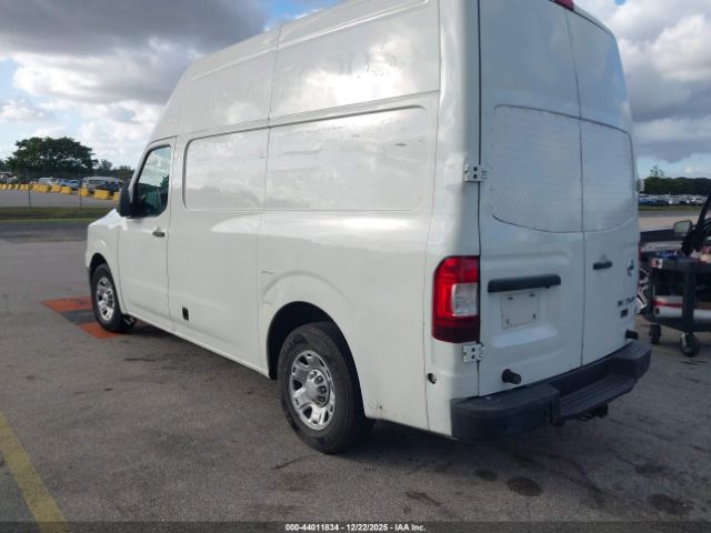 Nissan Nv Sv V8 Image 5