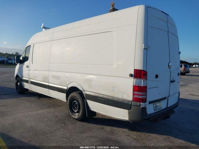Freightliner Sprinter 2500 High Roof Image 4