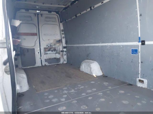 Freightliner Sprinter 2500 High Roof Image 15